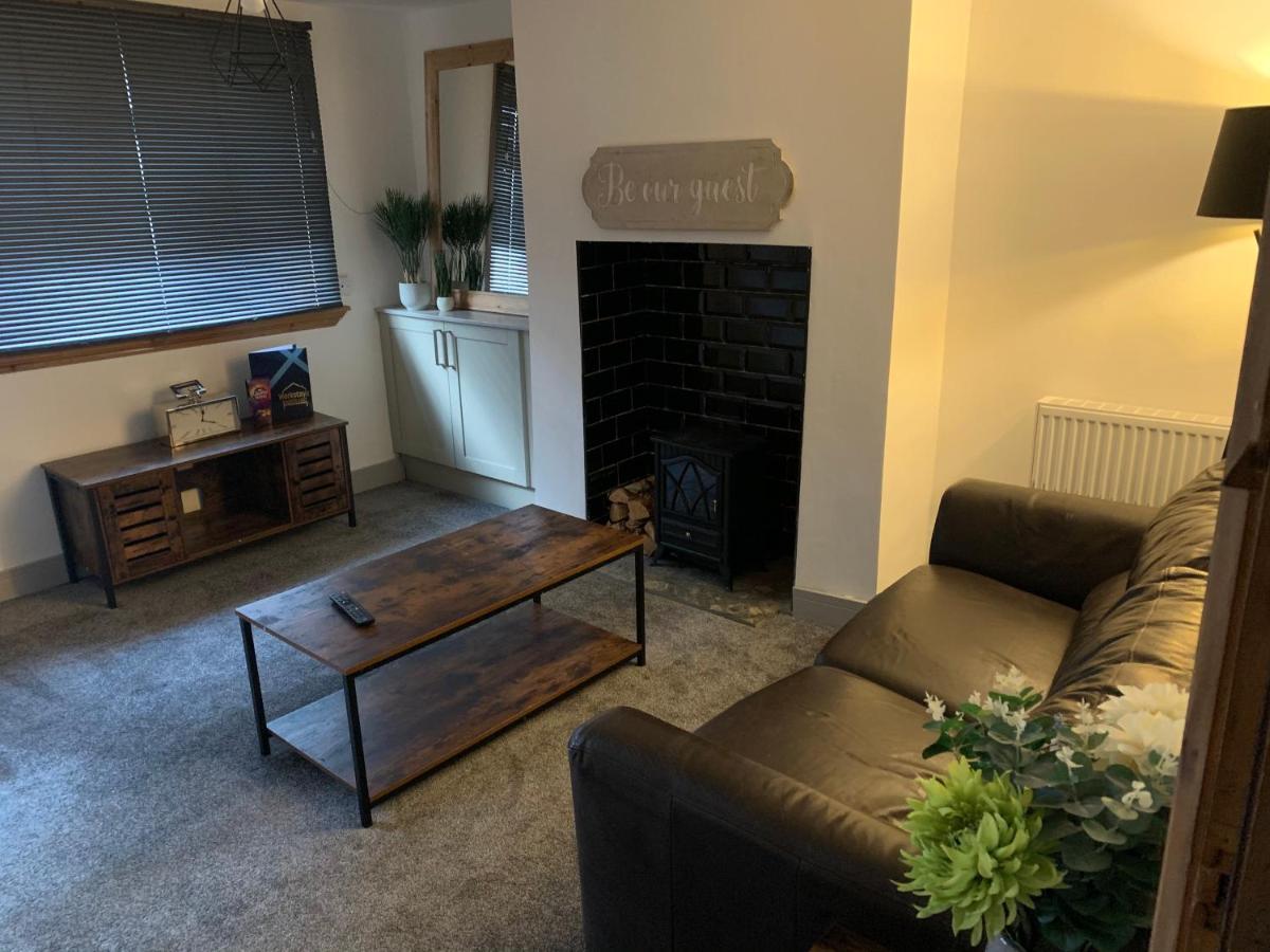 Cosy Cottage In Redcar - Workstays UkWilton  エクステリア 写真
