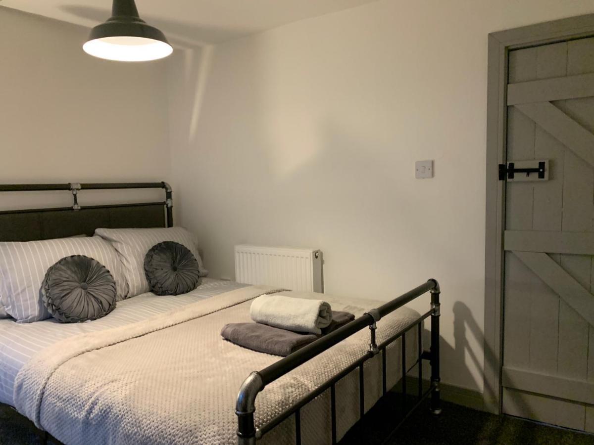 Cosy Cottage In Redcar - Workstays UkWilton  エクステリア 写真